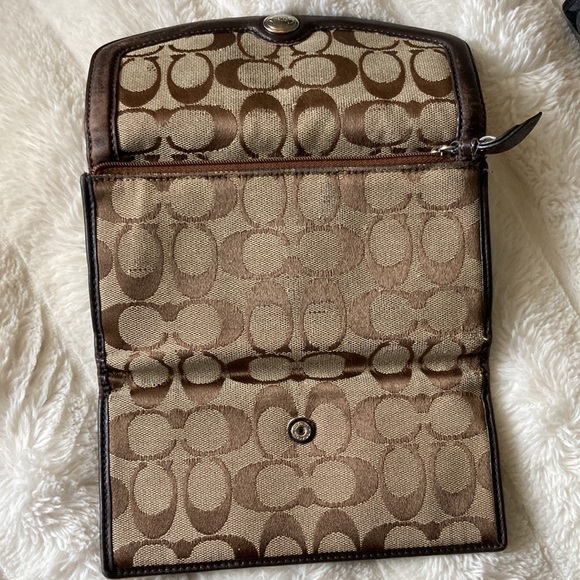 Coach Wallet - Picture 3 of 7